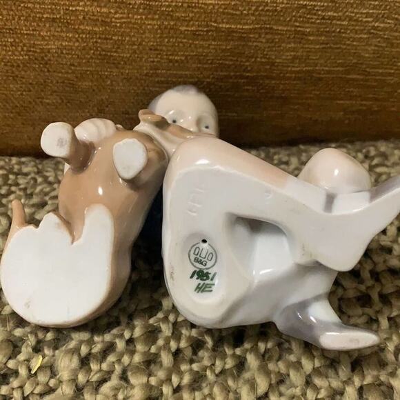 BING & GRONDAHL FIGURINE BOY WITH DACHSHUND 1951‎ - Picture 3 of 4